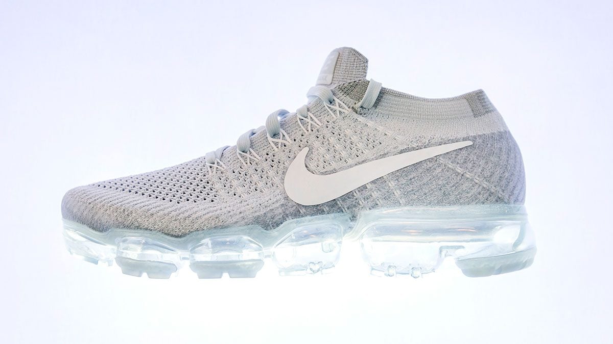 are nike vapormax running shoes