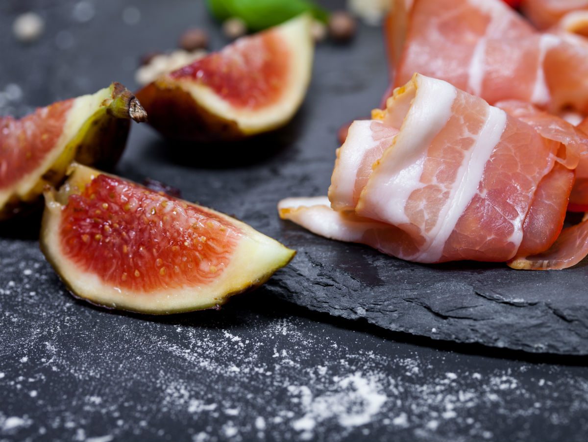 fig recipes | fig walnut prosciutto