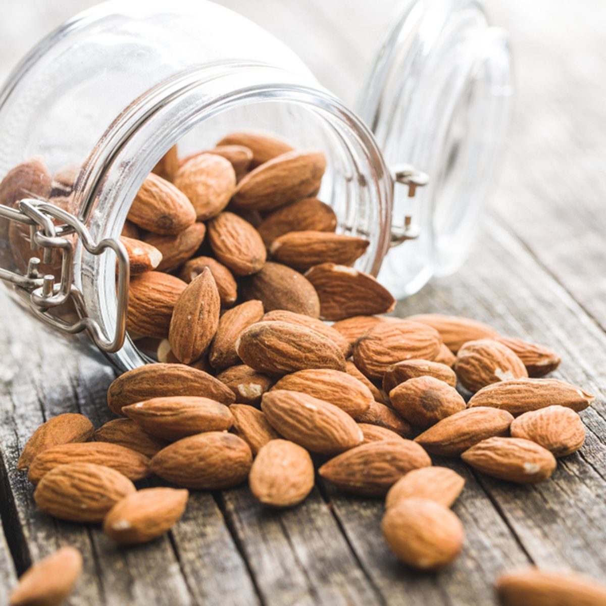 Benefits of Almonds: Everything You Need to Know