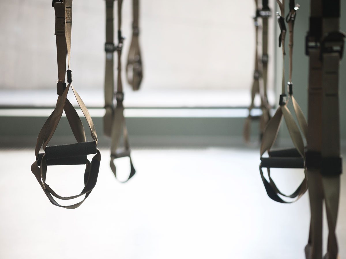 The Only 10-Minute TRX Workout You'll Need This Winter